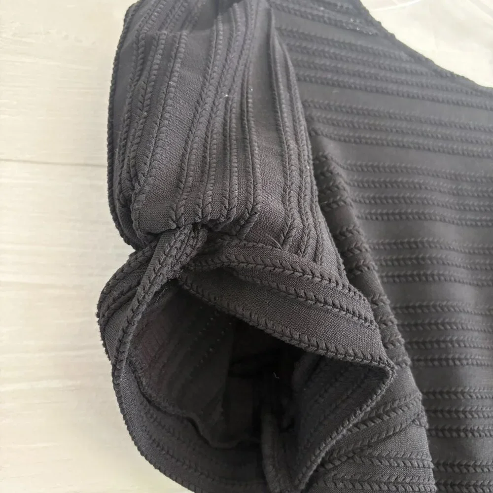 WHBM Textured Jacquard Top M NWT - Picture 3 of 7